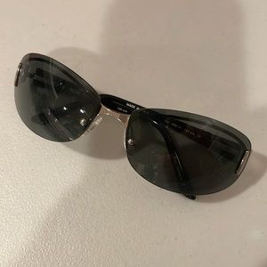 Hugo Boss HB 11847 Sunglasses GUC